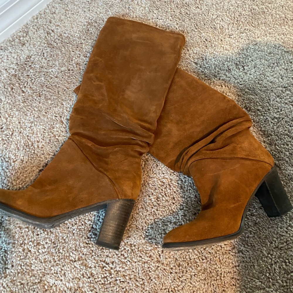 Free People suede boots. Size 36. Gently worn